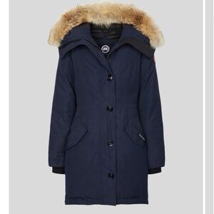 Canada Goose Rossclair Navy Parka Jacket with Fur Hood women’s small
